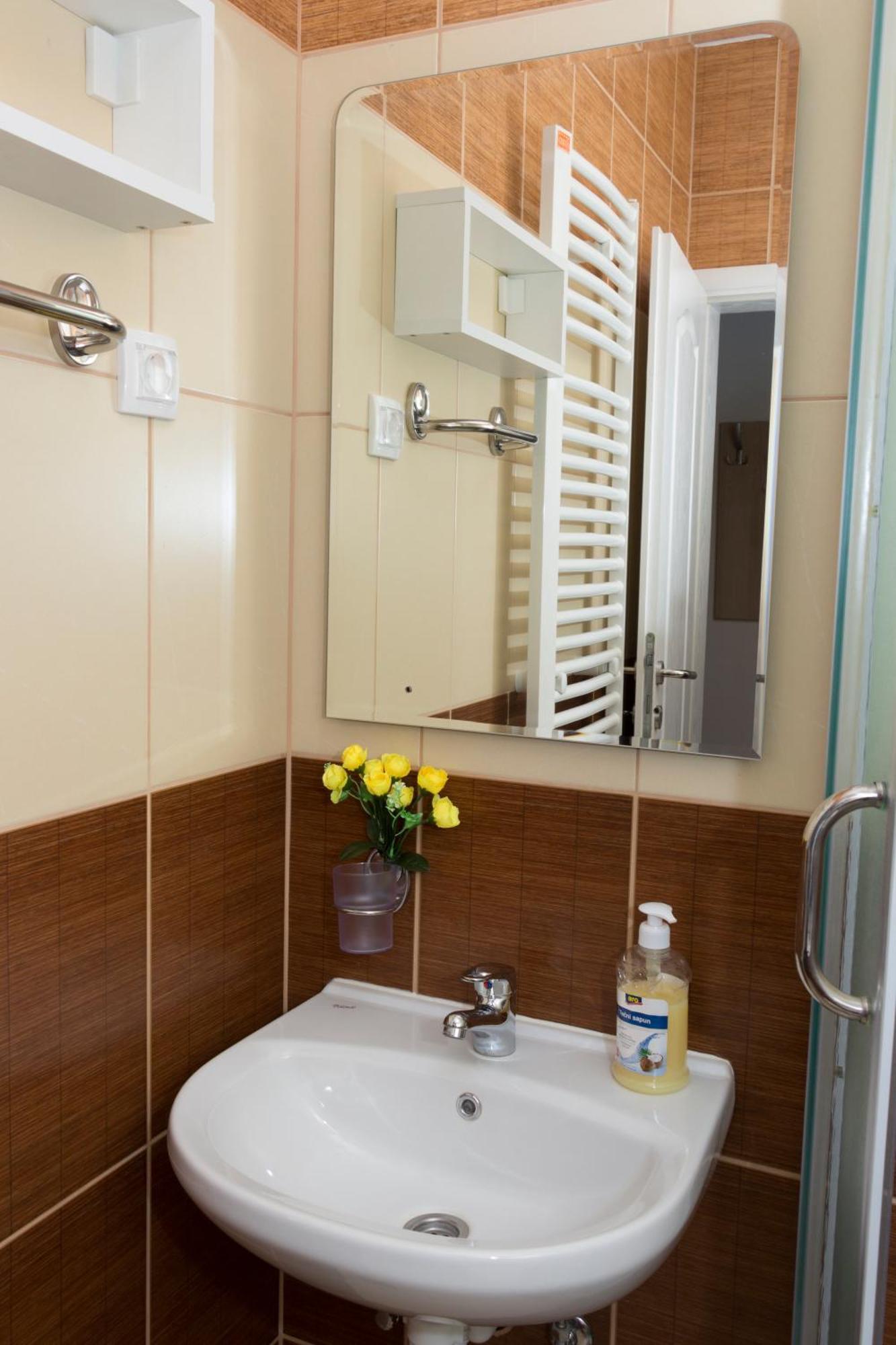 Kety Apartments Kragujevac Pokoj fotografie